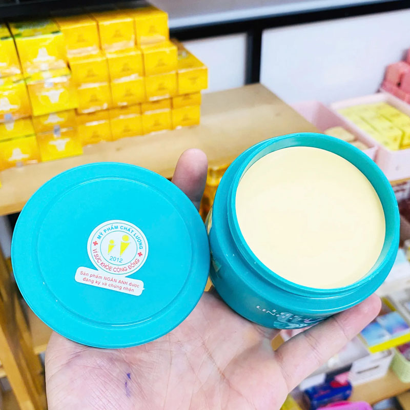 Kem LINH CHI NEW TO DAY ốc sên - Alpha Arbutin Serum review and price
